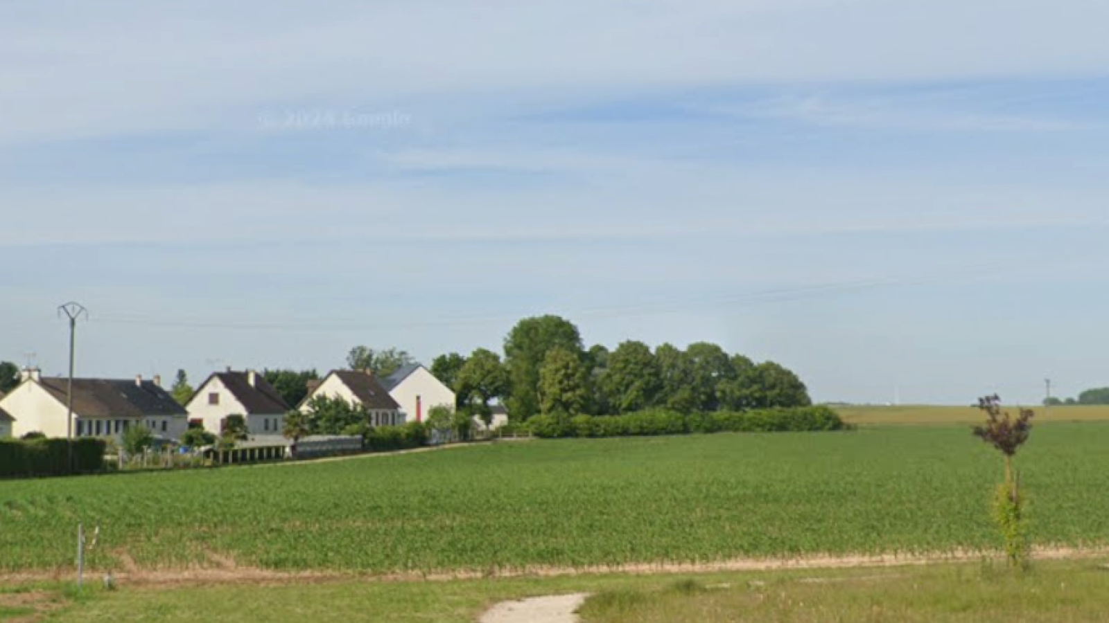 Terrain constructible de 689m2 à Patay