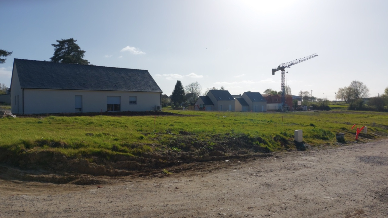 Terrain constructible de 471m2 à Soulaire-et-Bourg