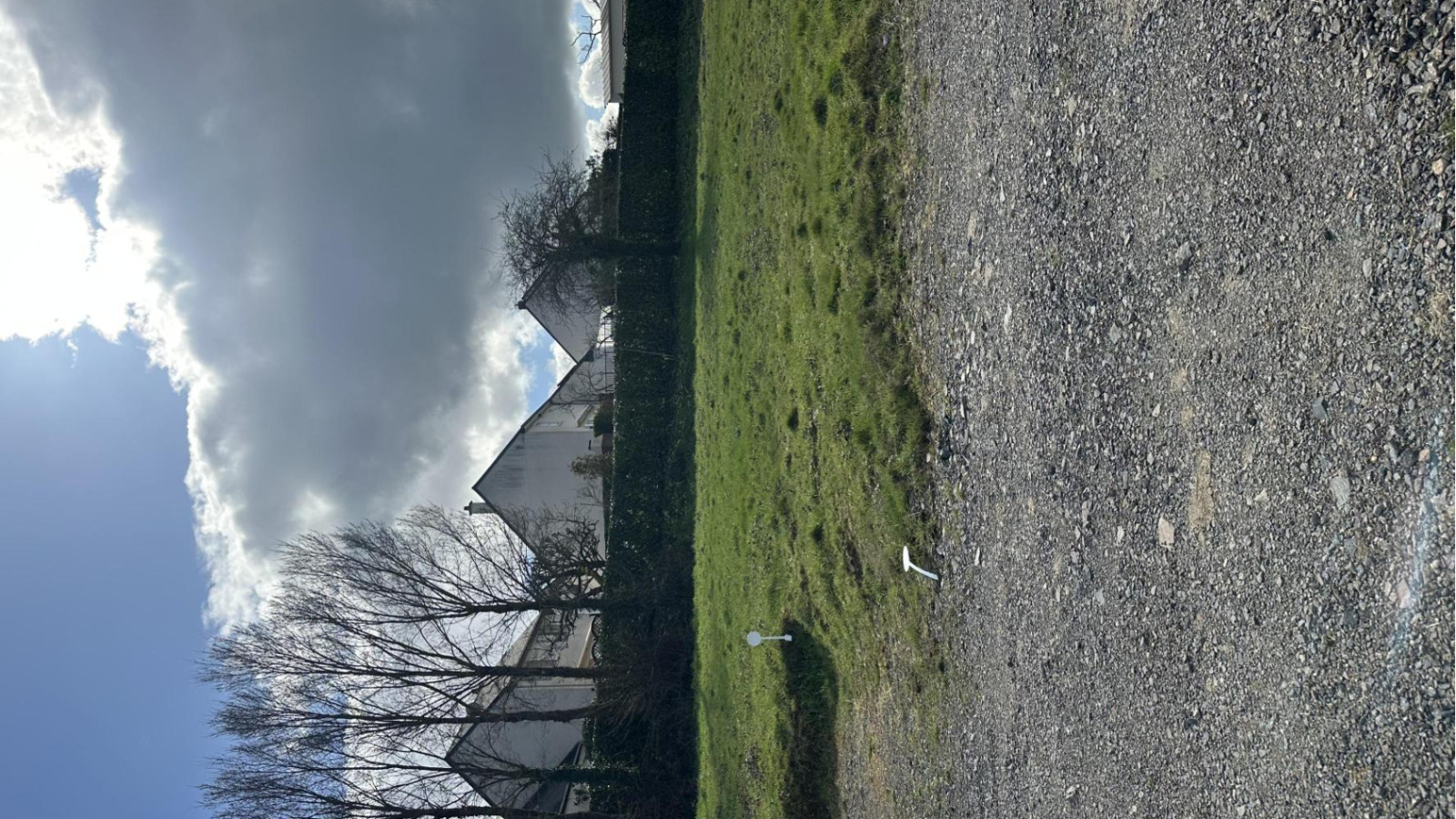 Terrain constructible de 497m2 à Jarzé Villages