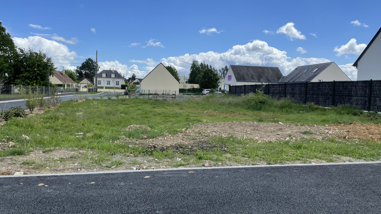 Terrain constructible de 543m2 à Athée-sur-Cher