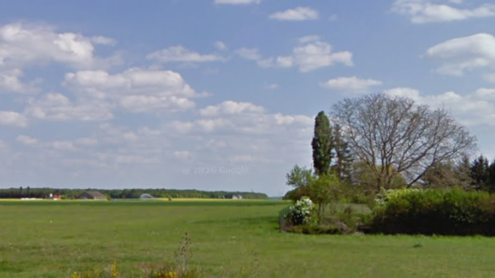 Terrain constructible de 761m2 à Huisseau-sur-Mauves