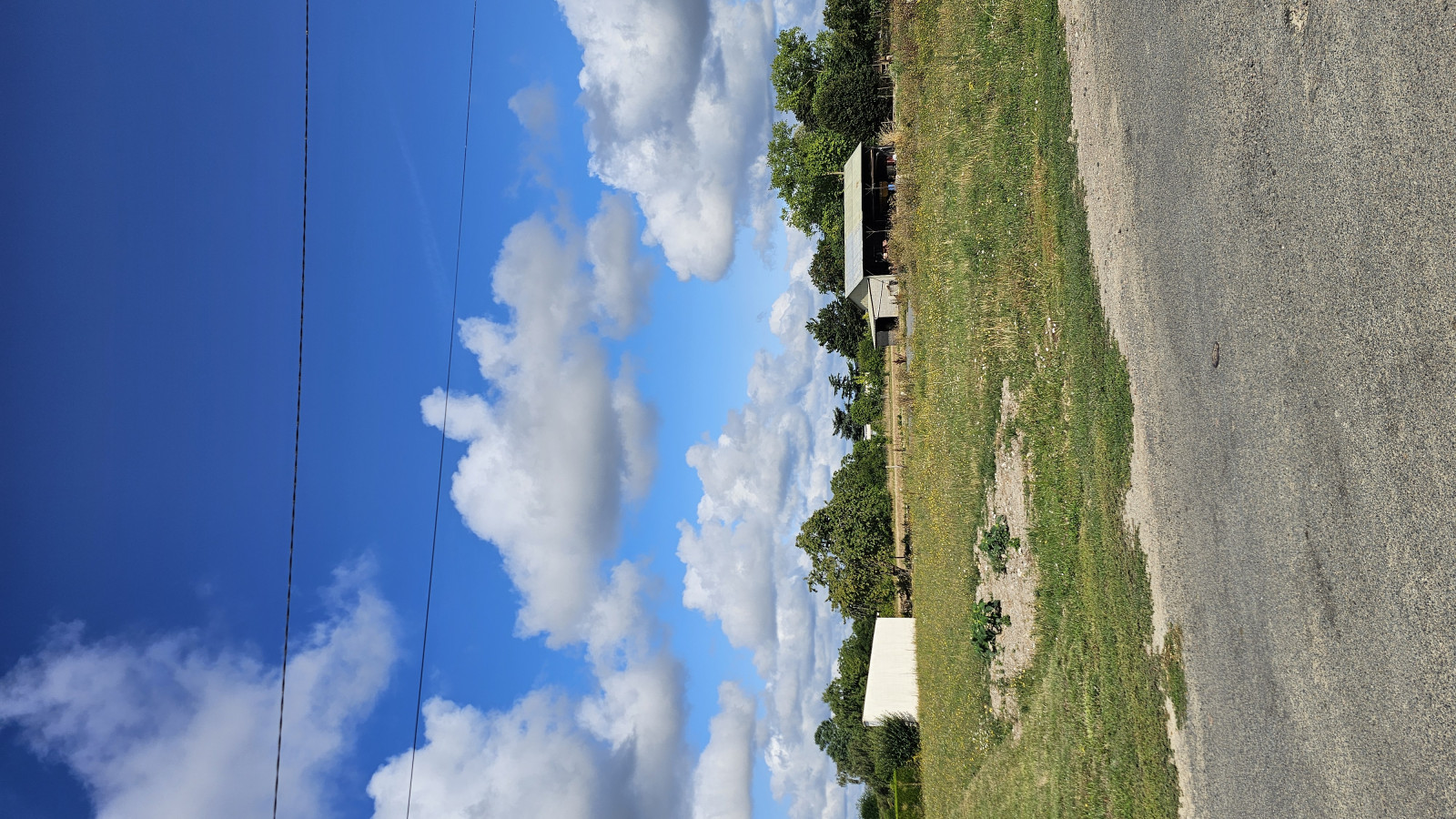 Terrain constructible de 525m2 à Varrains