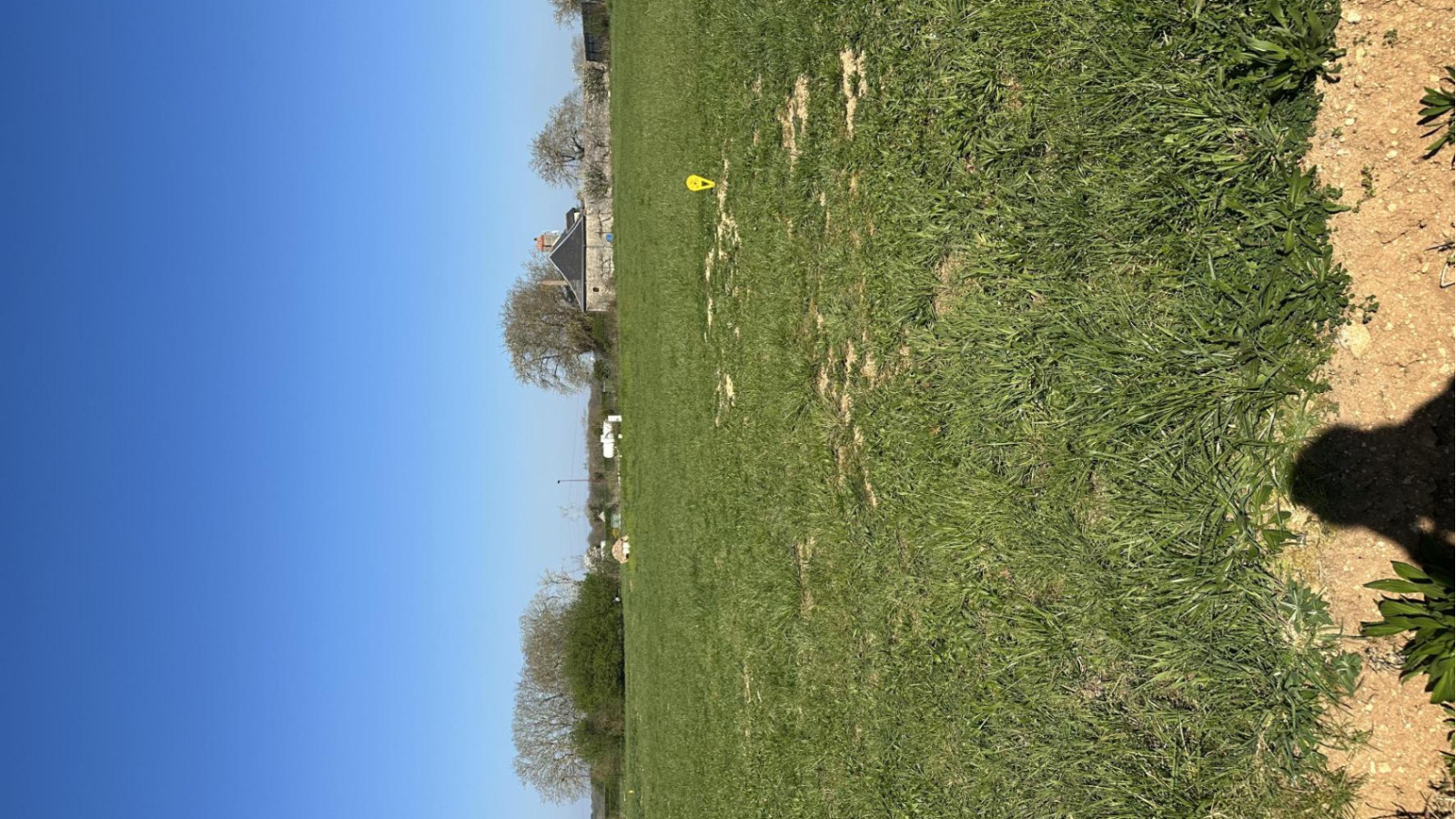 Terrain constructible de 330m2 à Morannes sur Sarthe-Daumeray