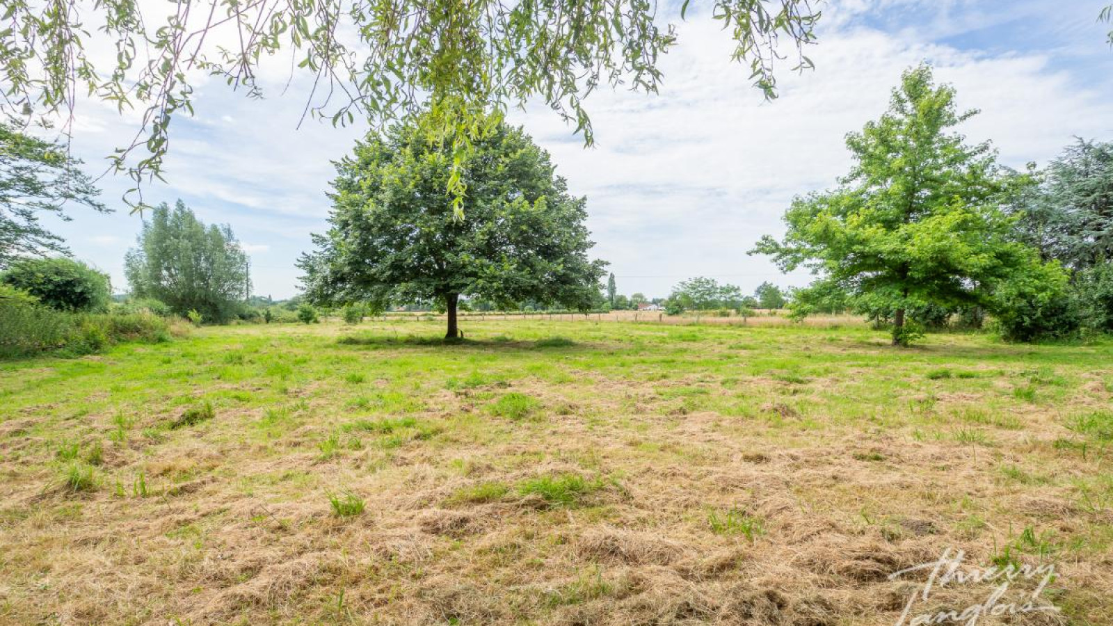 Terrain constructible de 751m2 à Neuillé-Pont-Pierre