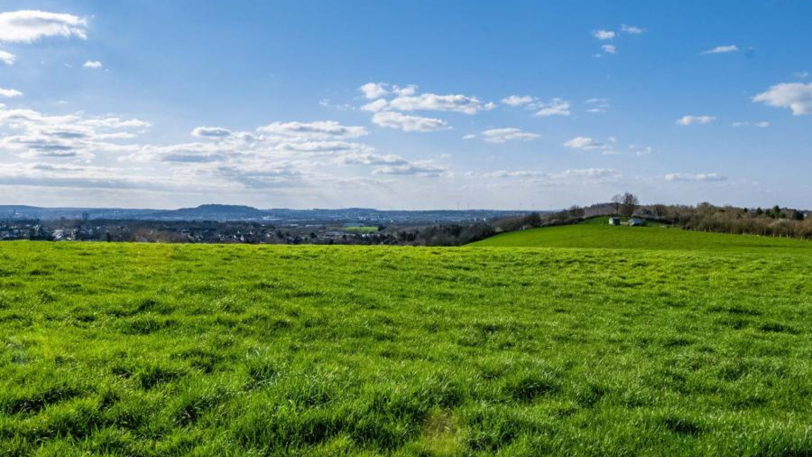 Terrain constructible de 854m2 à Beaulieu-lès-Loches