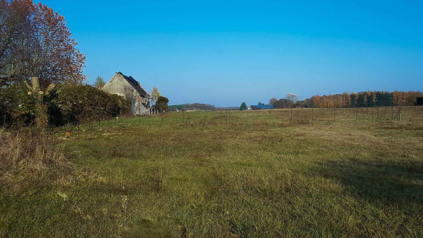 Terrain constructible de 1222m2 à Ferrières-en-Gâtinais
