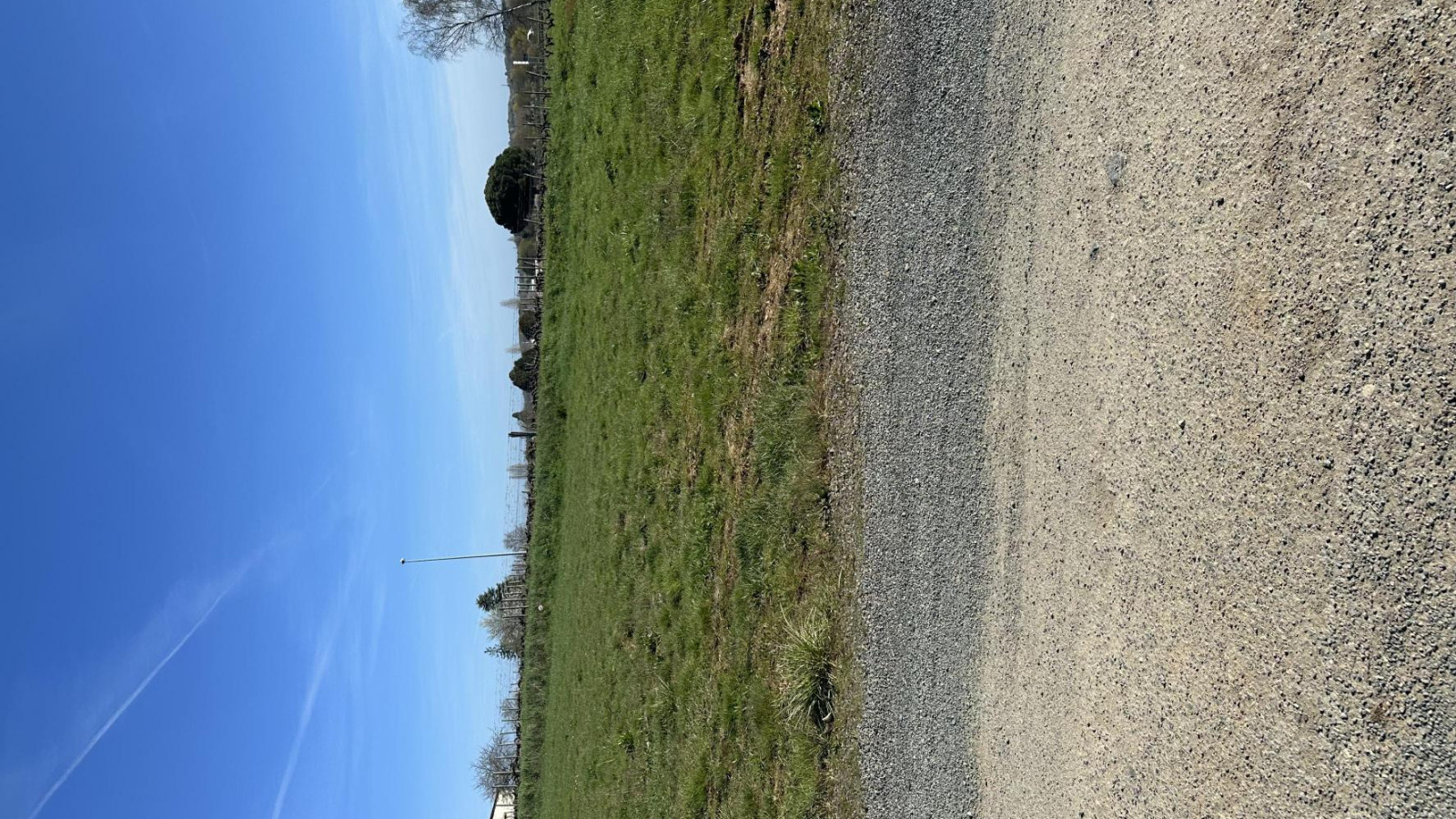 Terrain constructible de 422m2 à Bouchemaine