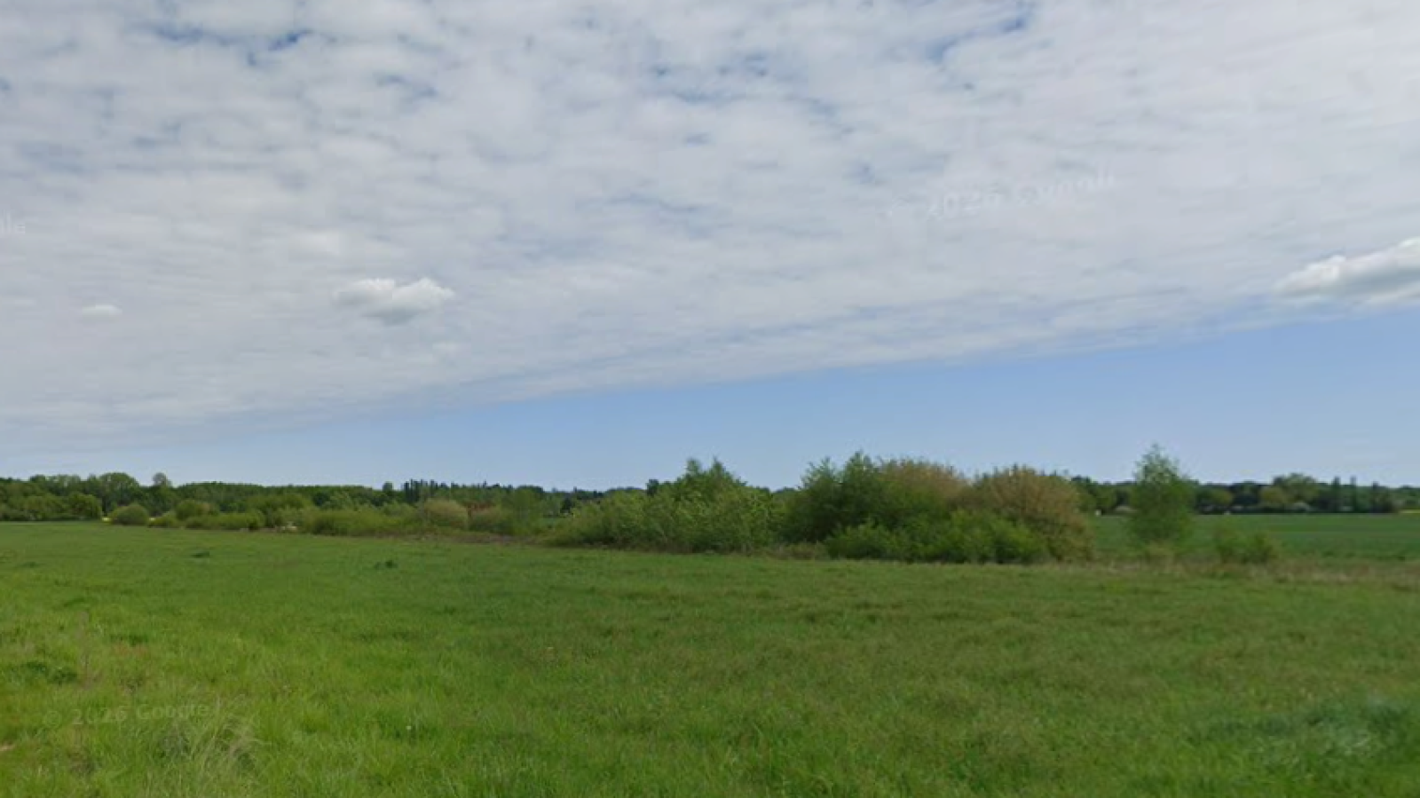 Terrain constructible de 1443m2 à Germigny-des-Prés