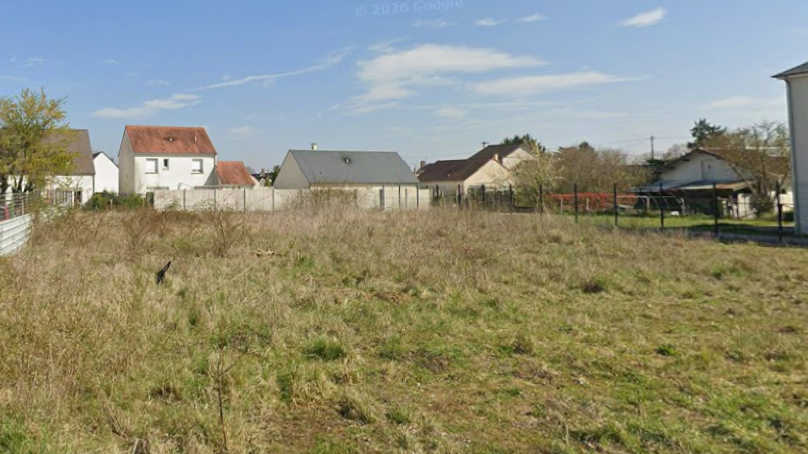 Terrain constructible de 423m2 à Saint-Lyé-la-Forêt