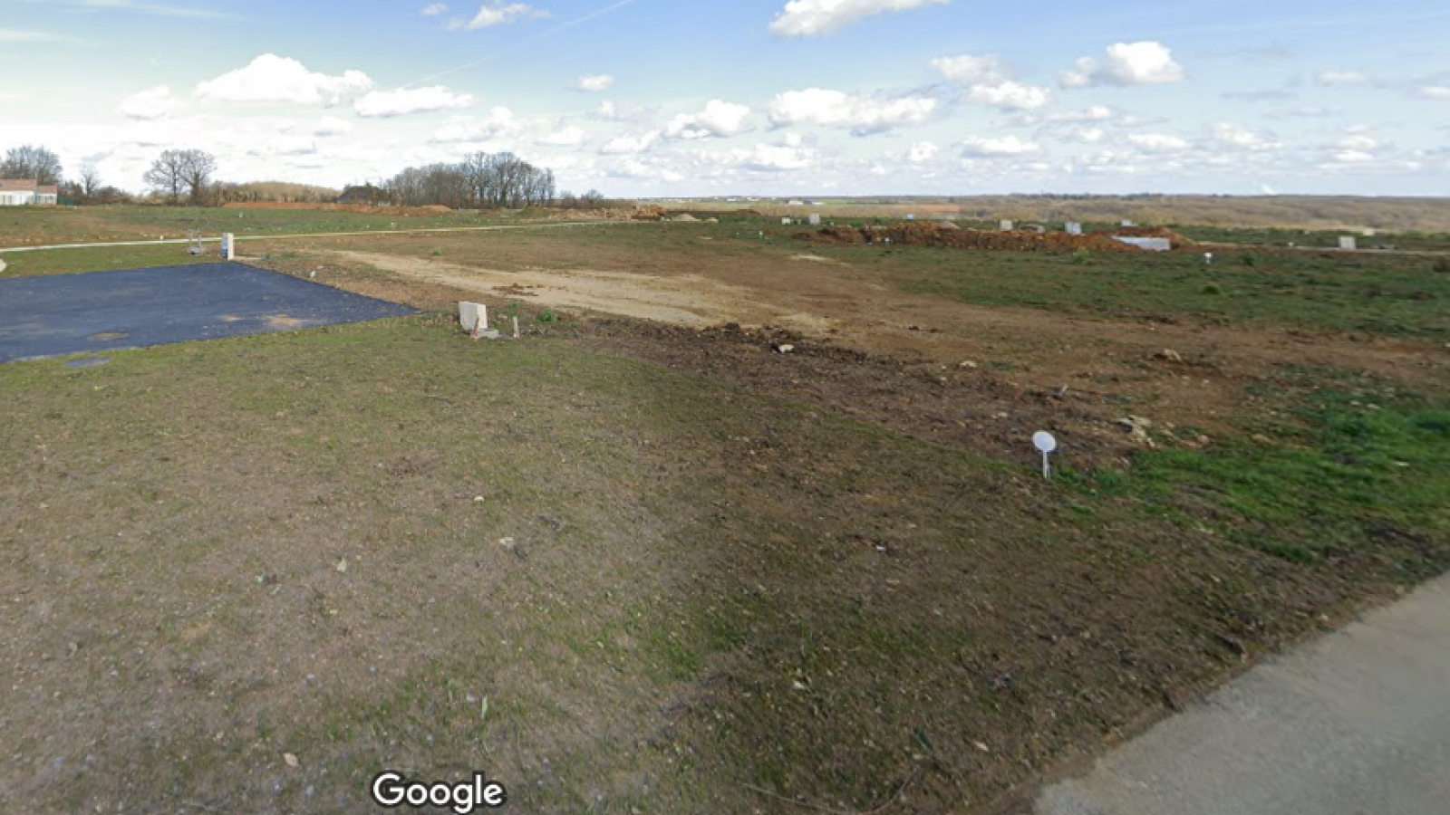Terrain constructible de 655m2 à Ligugé