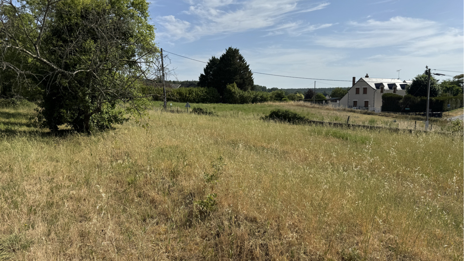 Terrain constructible de 1034m2 à Chinon