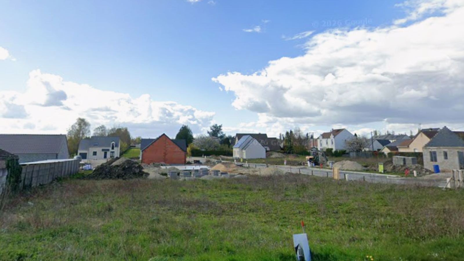 Terrain constructible de 637m2 à Rebréchien