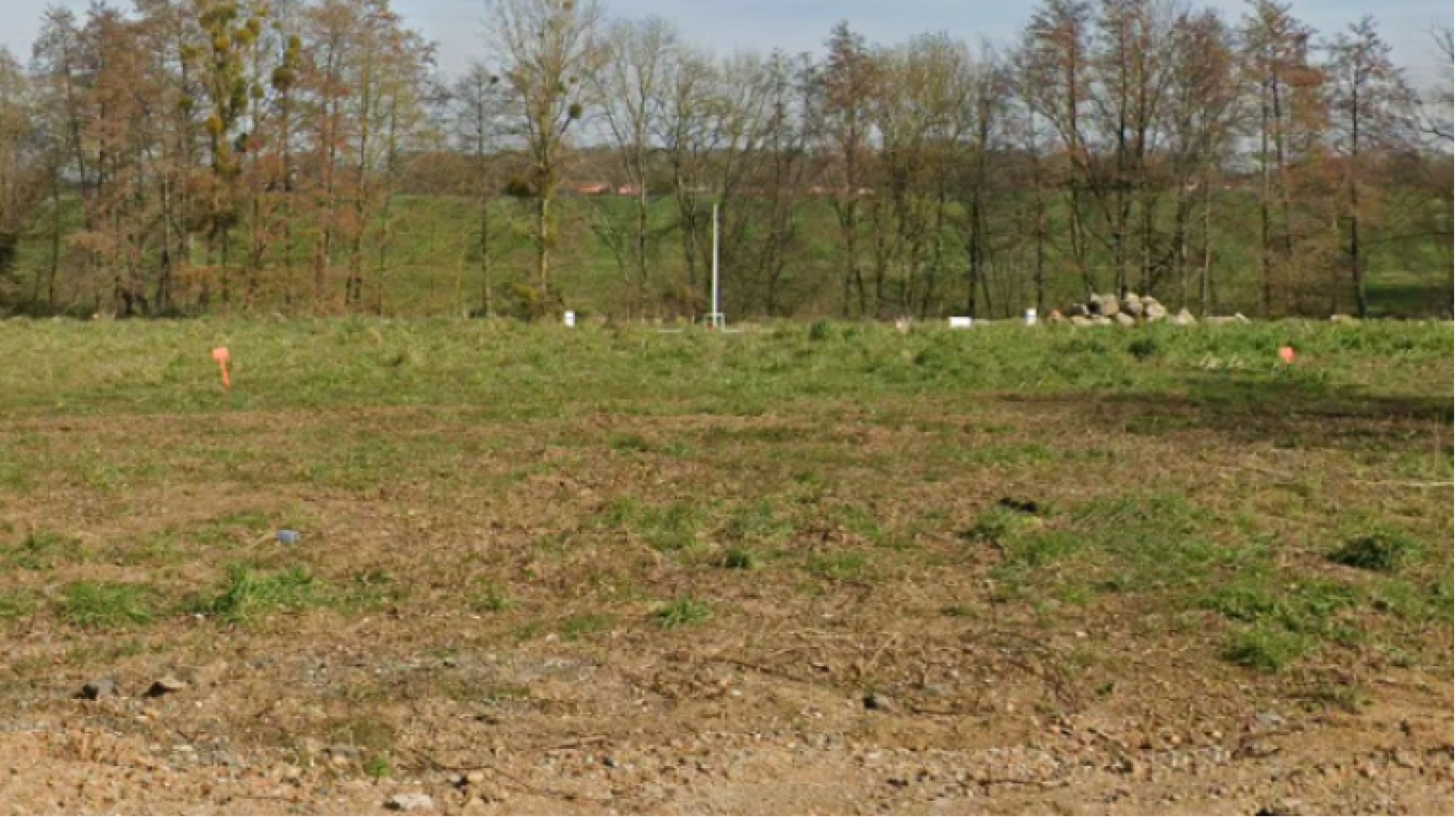 Terrain constructible de 463m2 à Saint-Mesmin
