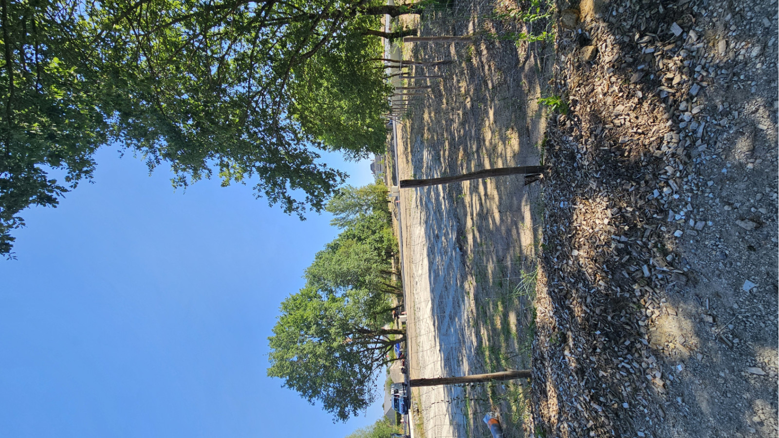 Terrain constructible de 401m2 à Vivy