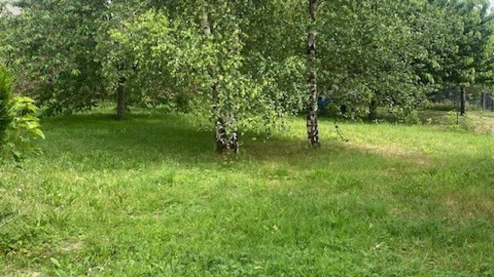 Terrain constructible de 553m2 à Montbazon
